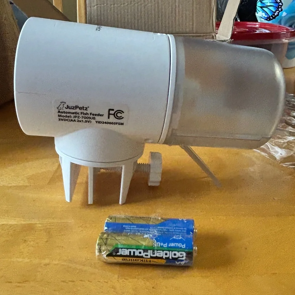 🐟Automatic Fish Feeder - White🐟
